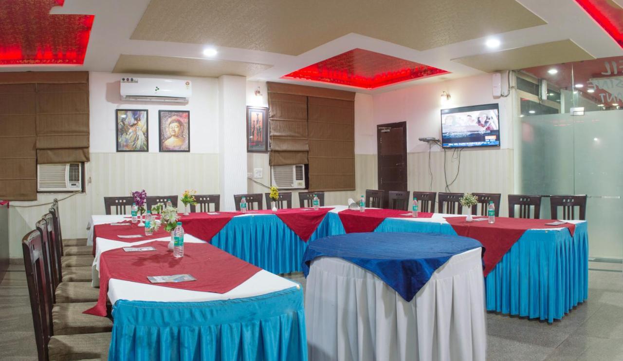 Hotel Taj Galaxy 3*